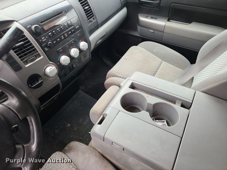 image for item DK4180 2013 Toyota Tundra Double Cab pickup truck