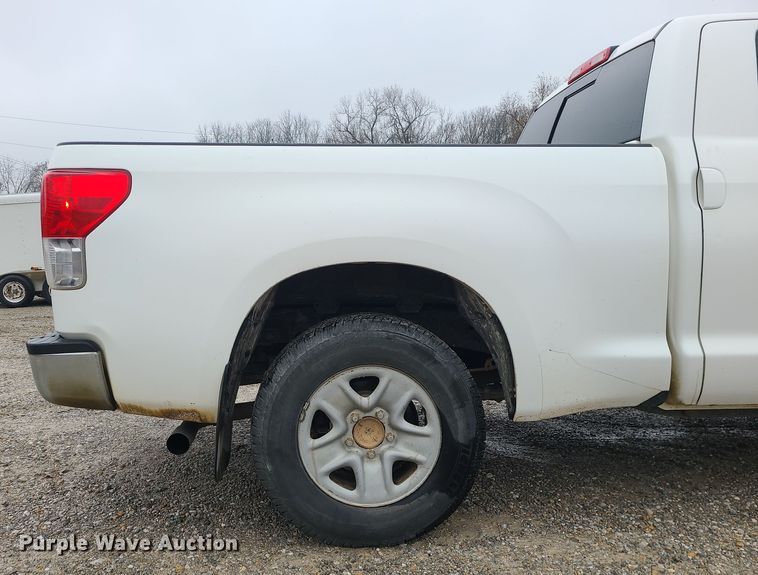 image for item DK4180 2013 Toyota Tundra Double Cab pickup truck