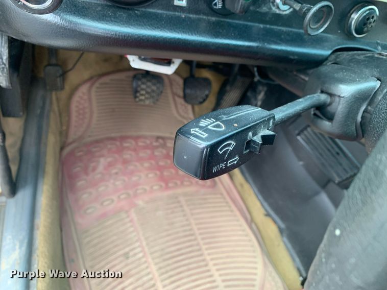 image for item DM7756 1975 Mercedes Benz 240D 