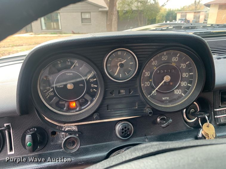 image for item DM7756 1975 Mercedes Benz 240D 