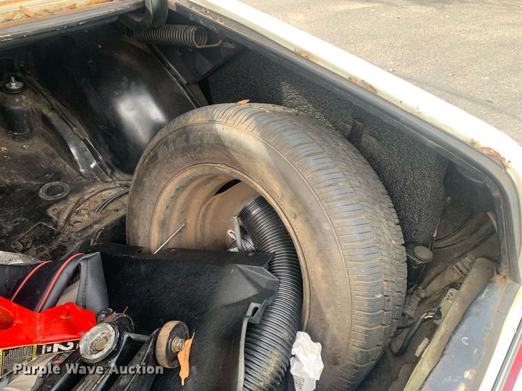 image for item DM7756 1975 Mercedes Benz 240D 