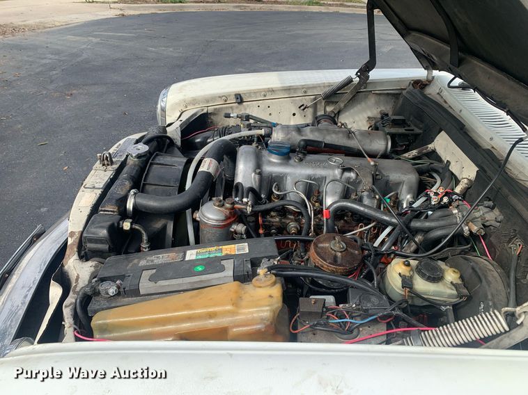 image for item DM7756 1975 Mercedes Benz 240D 