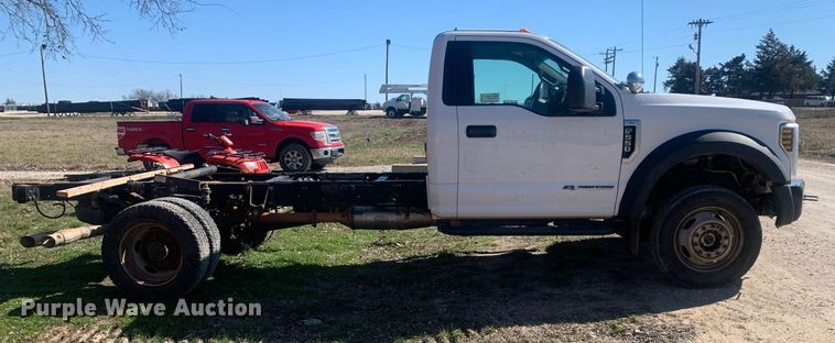image for item DM7760 2019 Ford F550 truck cab and chassis