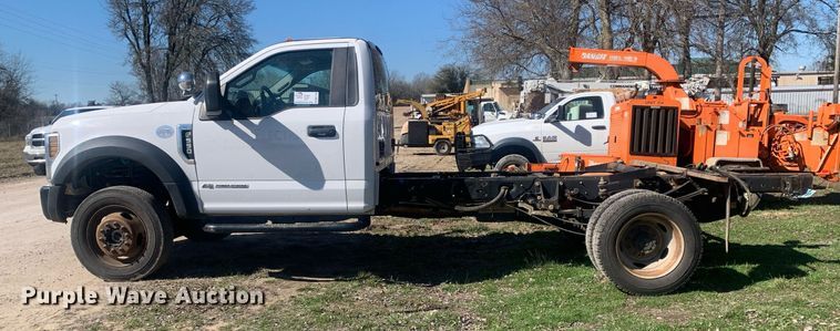 image for item DM7760 2019 Ford F550 truck cab and chassis