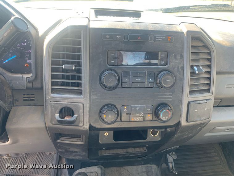 image for item DM7760 2019 Ford F550 truck cab and chassis