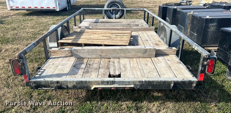 image for item DN0555 2016 Diamond C utility trailer