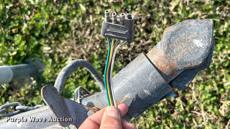 image for item DN0555 2016 Diamond C utility trailer