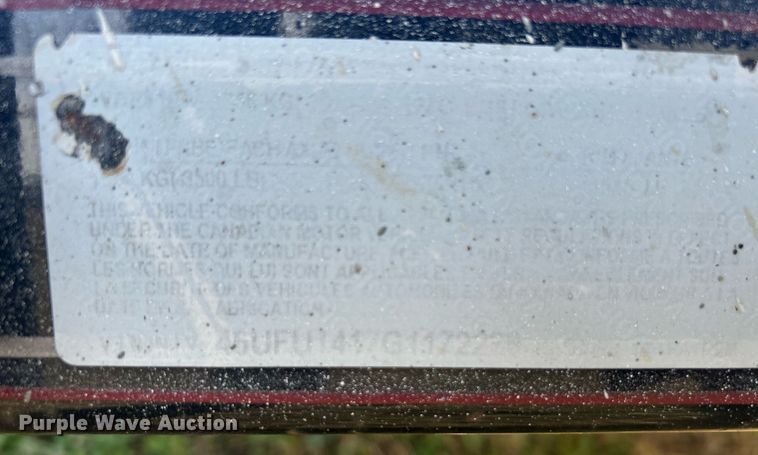 image for item DN0555 2016 Diamond C utility trailer