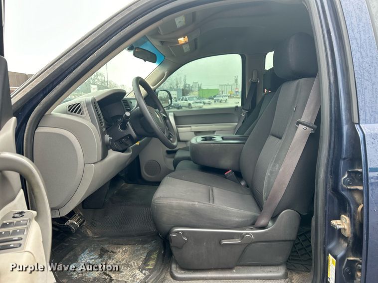 image for item DN0679 2012 Chevrolet  Silverado 1500 Crew Cab pickup truck