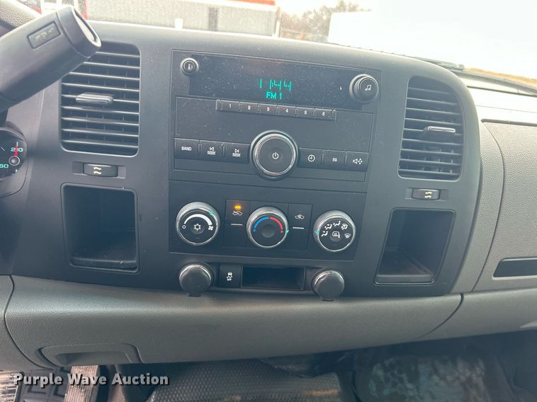 image for item DN0679 2012 Chevrolet  Silverado 1500 Crew Cab pickup truck