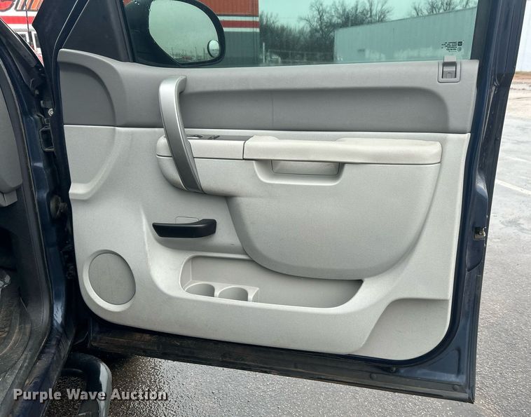 image for item DN0679 2012 Chevrolet  Silverado 1500 Crew Cab pickup truck