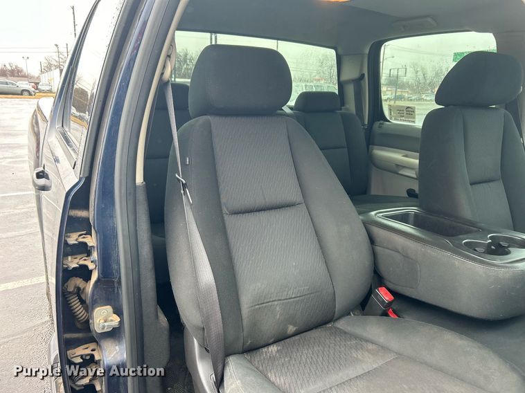 image for item DN0679 2012 Chevrolet  Silverado 1500 Crew Cab pickup truck