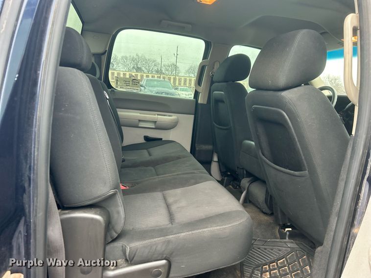 image for item DN0679 2012 Chevrolet  Silverado 1500 Crew Cab pickup truck