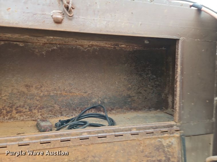 image for item DN7236 1992 Load EEZ equipment trailer