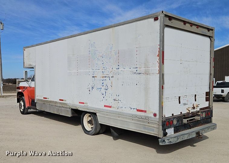 image for item DN7238 1988 GMC 6000 box truck