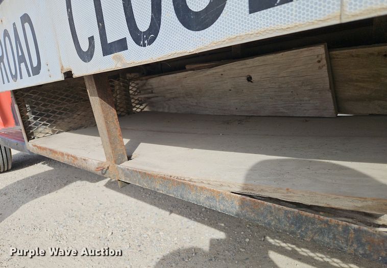 image for item DN7238 1988 GMC 6000 box truck