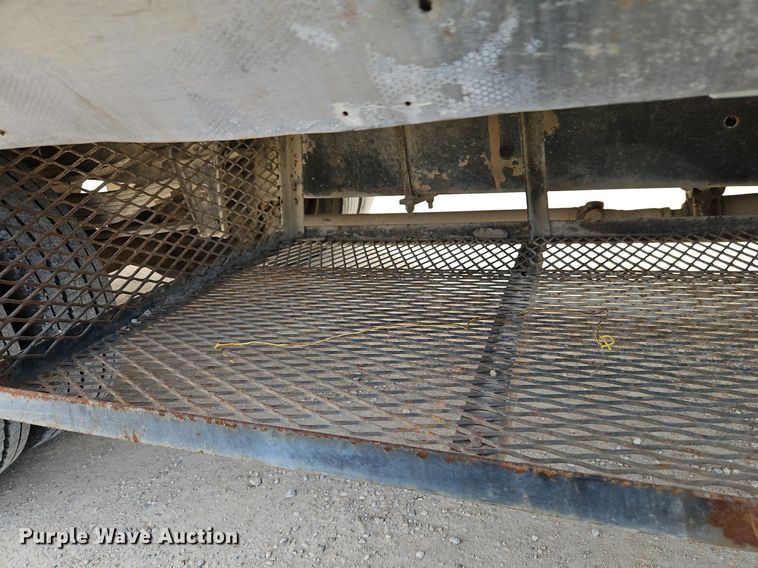 image for item DN7238 1988 GMC 6000 box truck