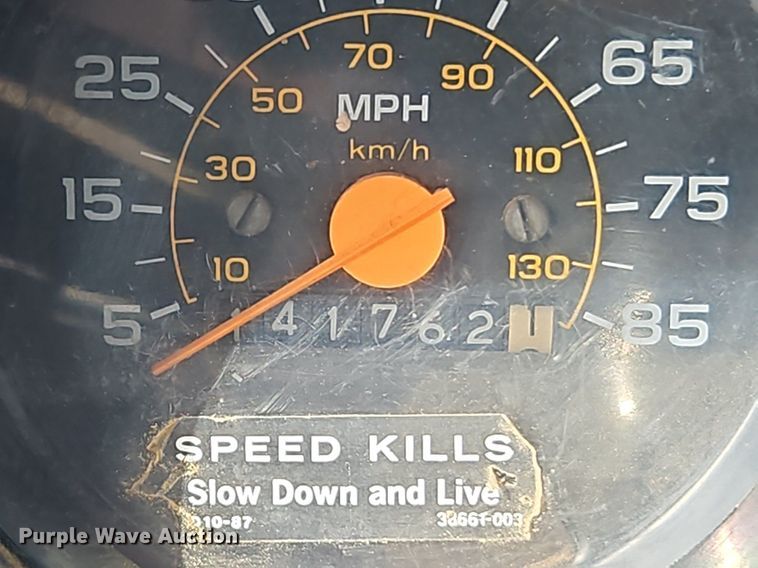 image for item DN7238 1988 GMC 6000 box truck