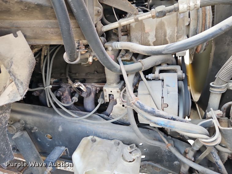 image for item DN7238 1988 GMC 6000 box truck