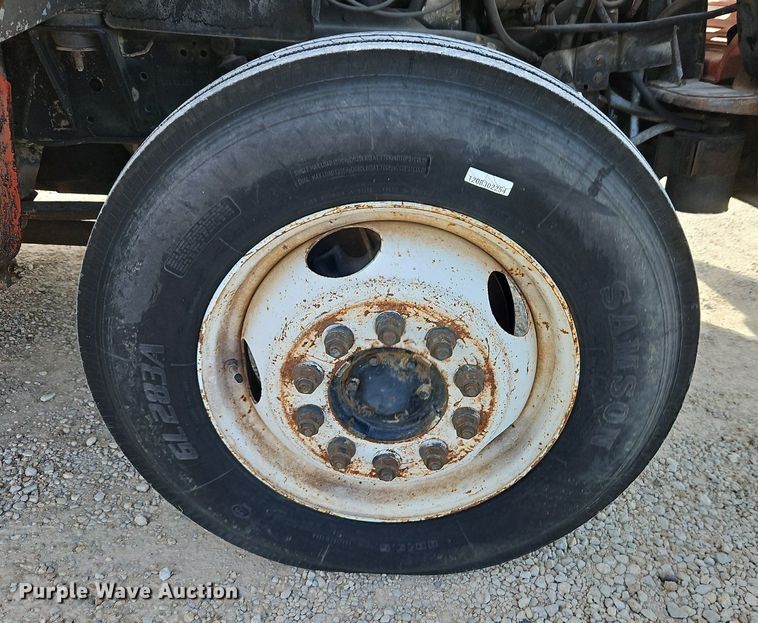 image for item DN7238 1988 GMC 6000 box truck