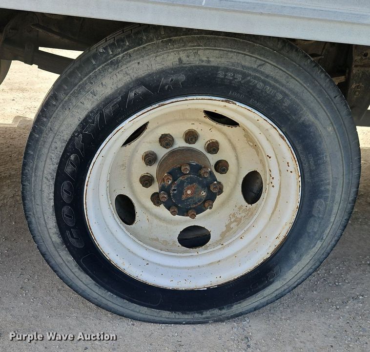 image for item DN7238 1988 GMC 6000 box truck