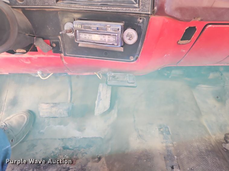 image for item DN7243 1986 Chevrolet  Custom Deluxe 30 box truck