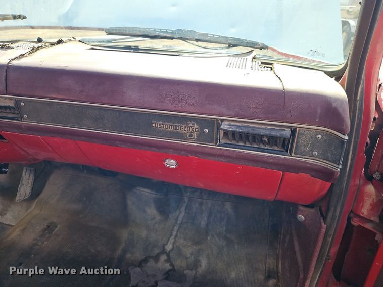 image for item DN7243 1986 Chevrolet  Custom Deluxe 30 box truck