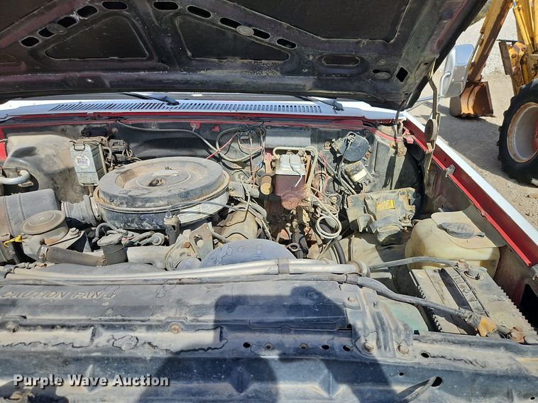 image for item DN7243 1986 Chevrolet  Custom Deluxe 30 box truck