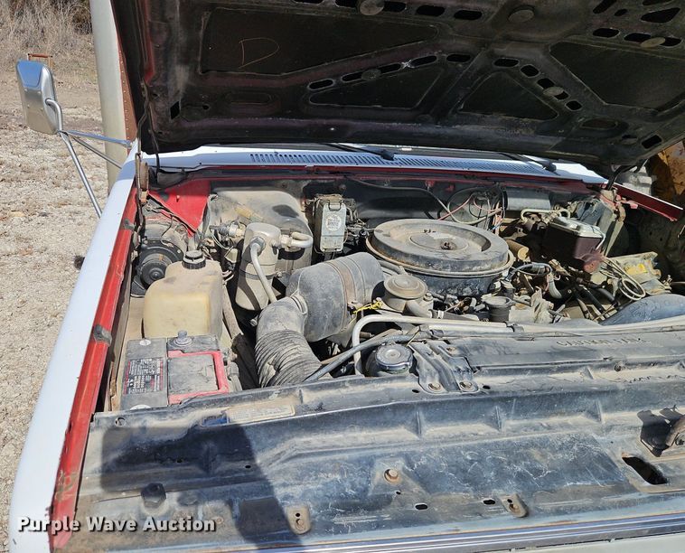 image for item DN7243 1986 Chevrolet  Custom Deluxe 30 box truck