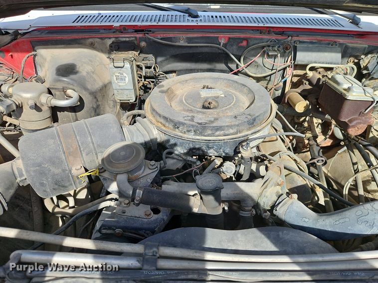 image for item DN7243 1986 Chevrolet  Custom Deluxe 30 box truck