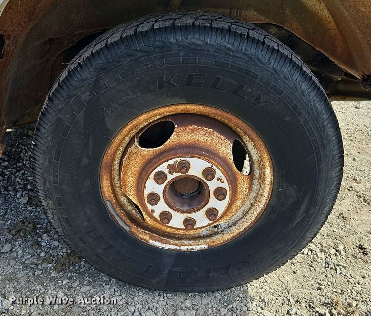 image for item DN7243 1986 Chevrolet  Custom Deluxe 30 box truck