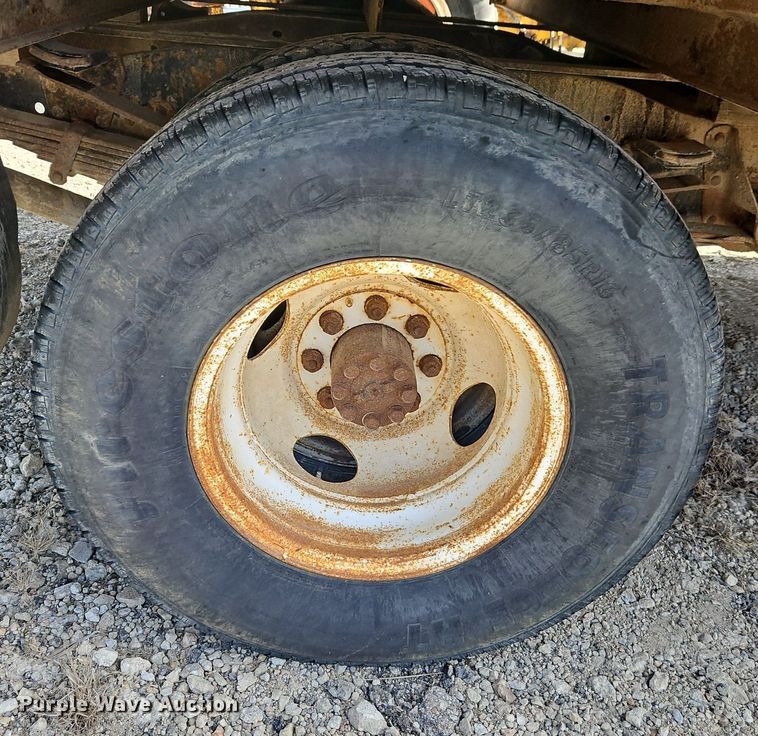 image for item DN7243 1986 Chevrolet  Custom Deluxe 30 box truck