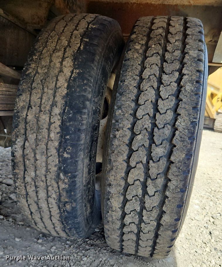 image for item DN7243 1986 Chevrolet  Custom Deluxe 30 box truck