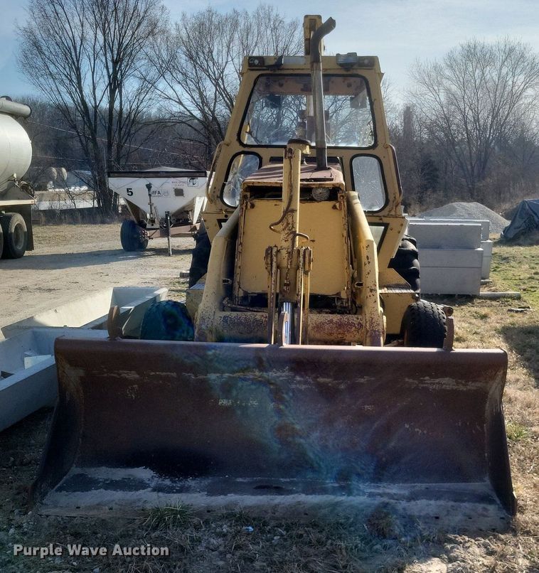 image for item DO4831 1986 Caterpillar 416 backhoe