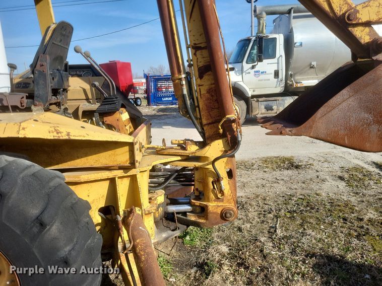 image for item DO4831 1986 Caterpillar 416 backhoe