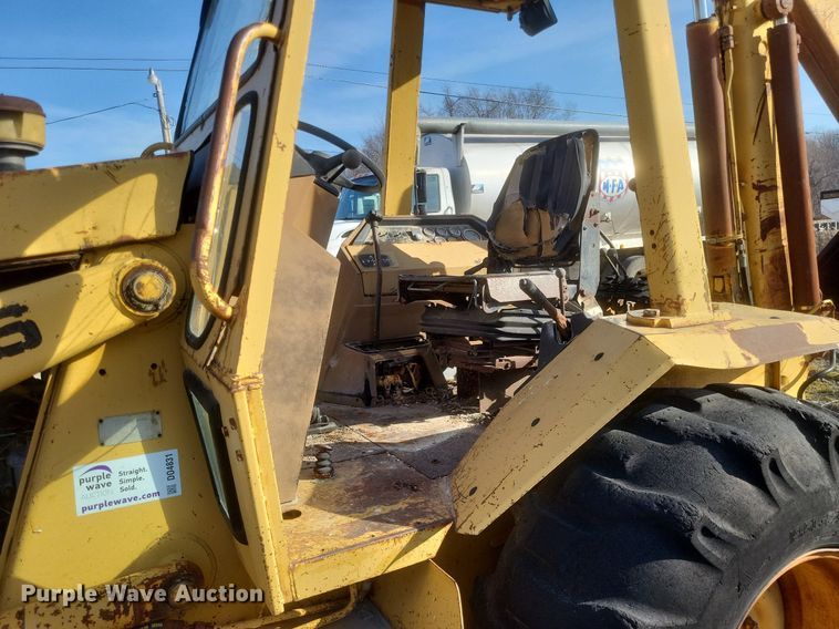 image for item DO4831 1986 Caterpillar 416 backhoe