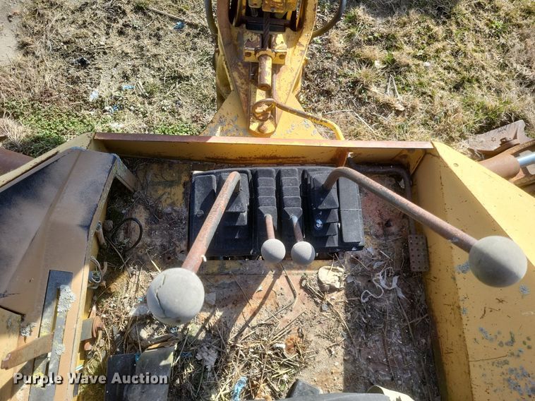 image for item DO4831 1986 Caterpillar 416 backhoe