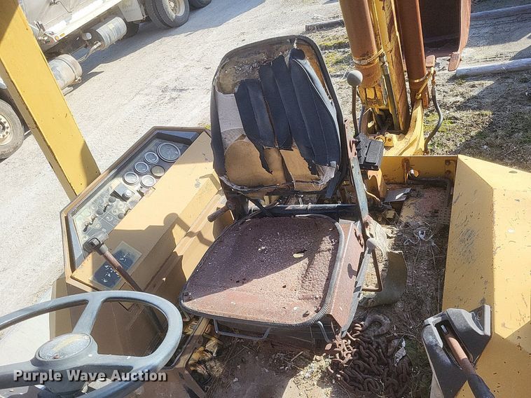 image for item DO4831 1986 Caterpillar 416 backhoe