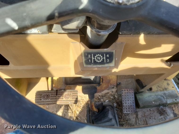 image for item DO4831 1986 Caterpillar 416 backhoe