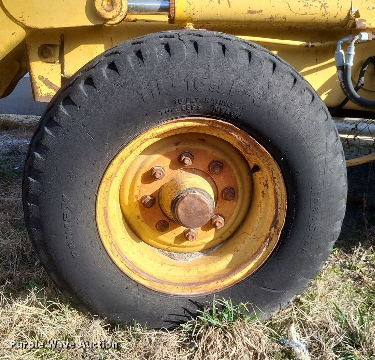 image for item DO4831 1986 Caterpillar 416 backhoe