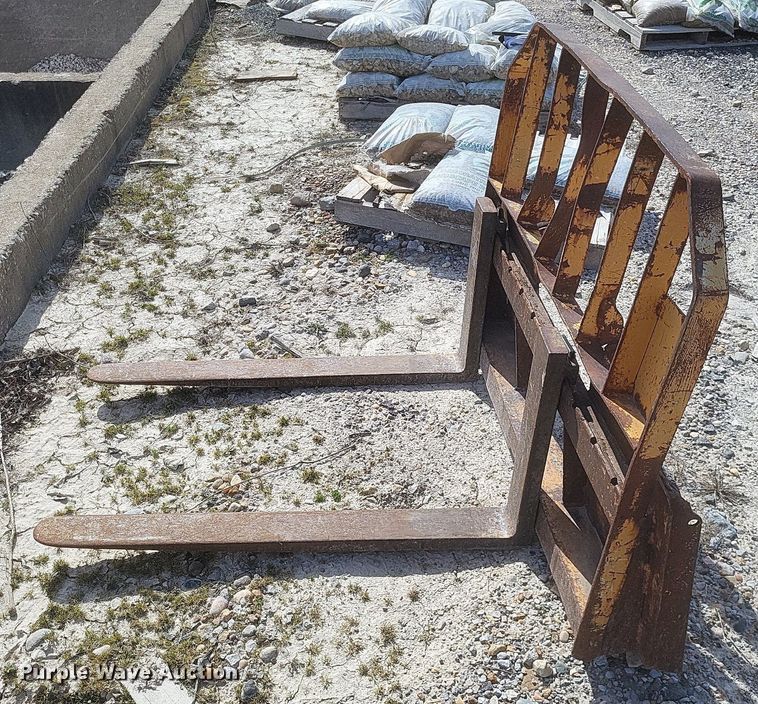 image for item DO4836 1994 Case 1845C skid steer loader