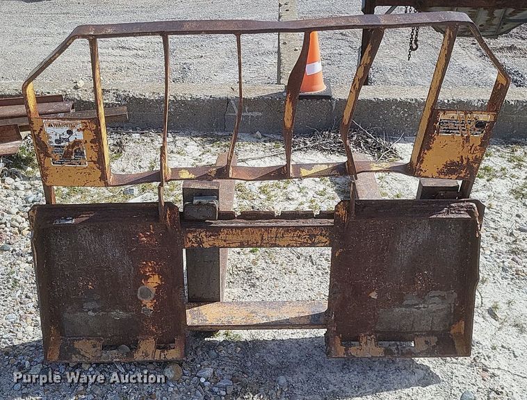 image for item DO4836 1994 Case 1845C skid steer loader