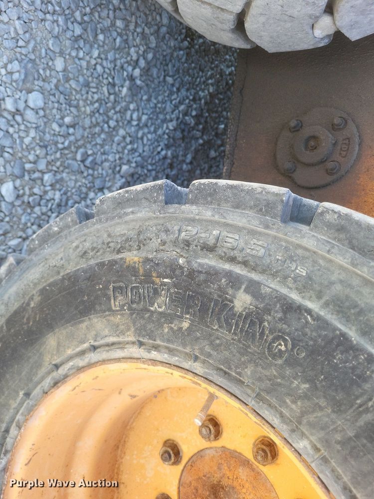 image for item DO4836 1994 Case 1845C skid steer loader