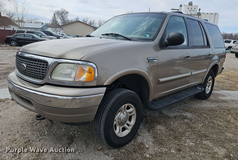 image for item DP0806 2002 Ford  Expedition XLT SUV