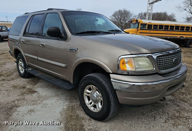 image for item DP0806 2002 Ford  Expedition XLT SUV