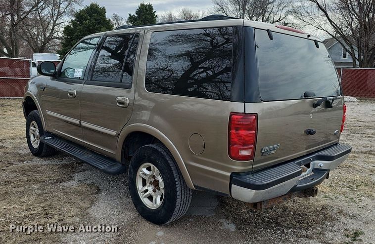 image for item DP0806 2002 Ford  Expedition XLT SUV