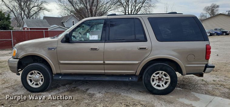 image for item DP0806 2002 Ford  Expedition XLT SUV