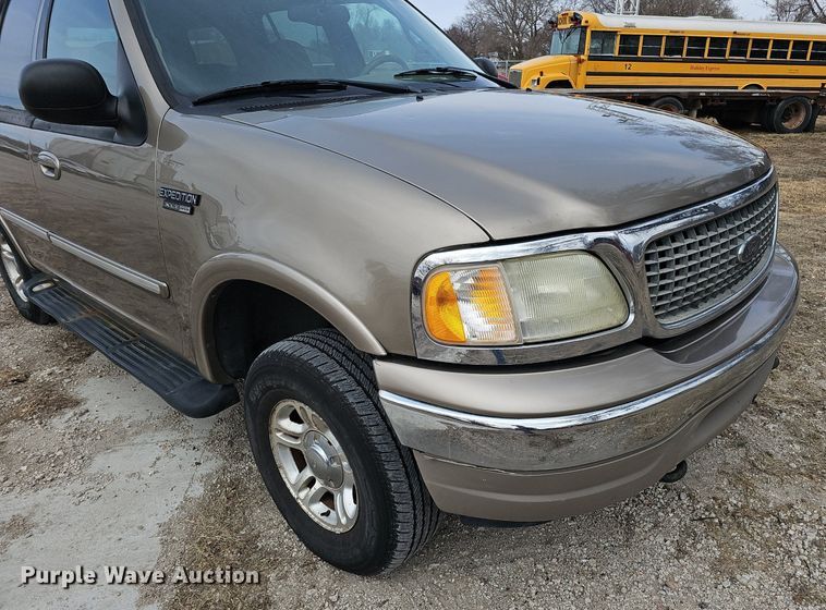 image for item DP0806 2002 Ford  Expedition XLT SUV