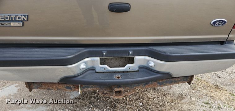 image for item DP0806 2002 Ford  Expedition XLT SUV