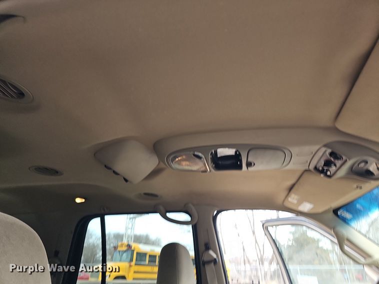 image for item DP0806 2002 Ford  Expedition XLT SUV